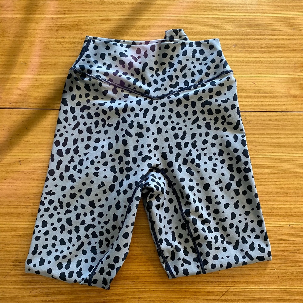 Balance Athletica Ascend Pant SnowLeopard Midnight - Picture 3 of 5